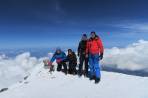 Ein Teil der Gruppe am Gipfel, 5642m