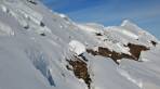 Gleitschneerutsch am Gipfelgrat Güntlespitze von der 1. Abfahrt aus gesehen 