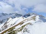 Gipfelgrat durchgehend mit Ski gut zu gehen